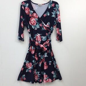 kimi + kai Maternity V-neck Blue Floral 3/4 Sleeve Dress Size S EXCELLENT